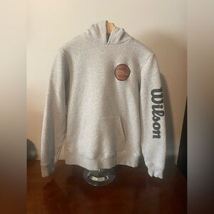 Wilson Boys XL Light Gray Basketball Hoodie